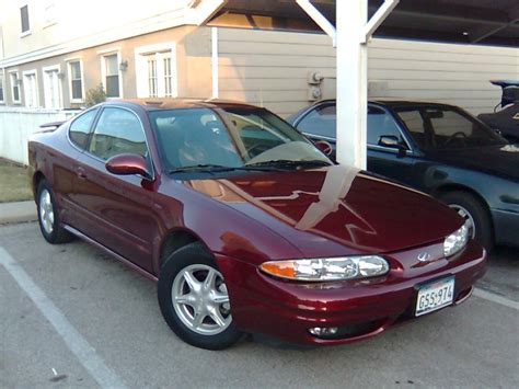 2001 oldsmobile alero coupe.